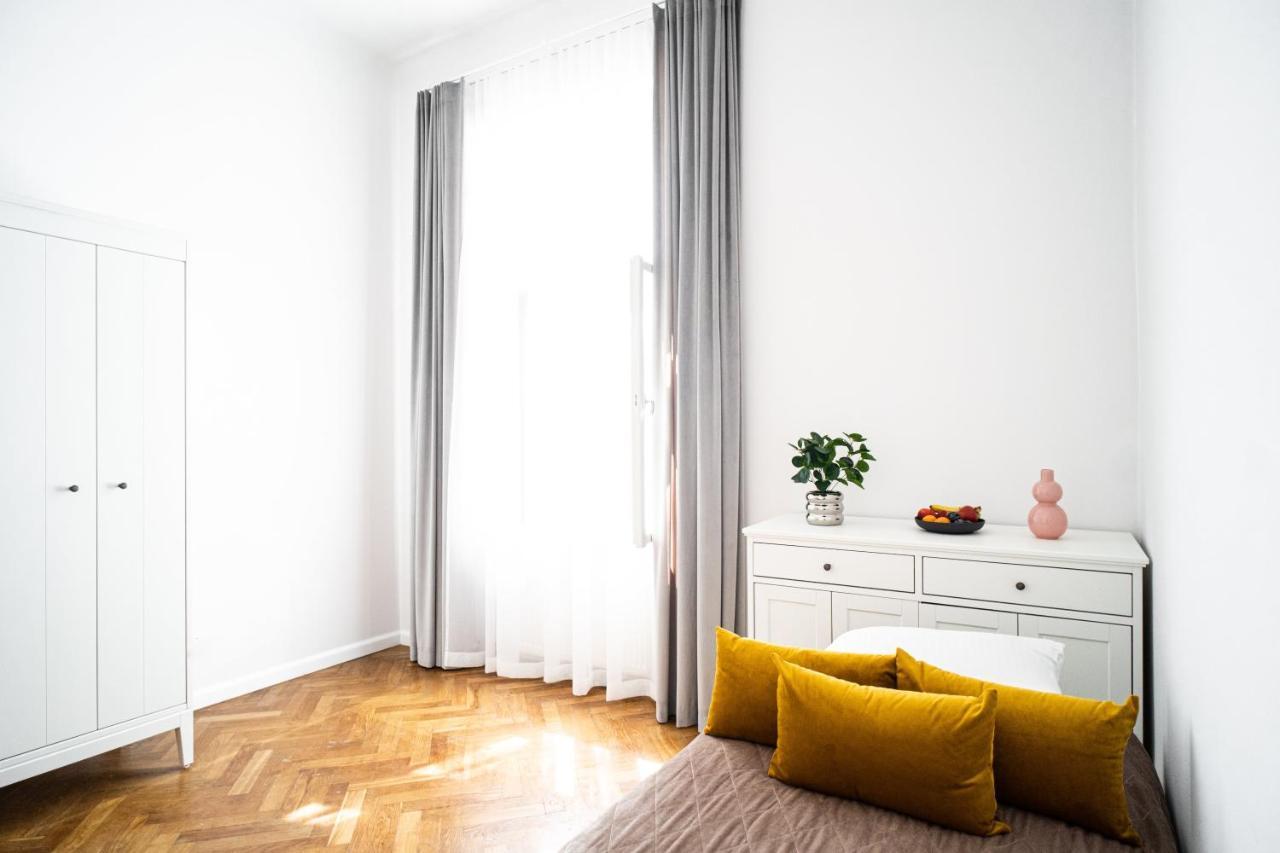 Golden Queen Apartments City Center Cracovia Esterno foto